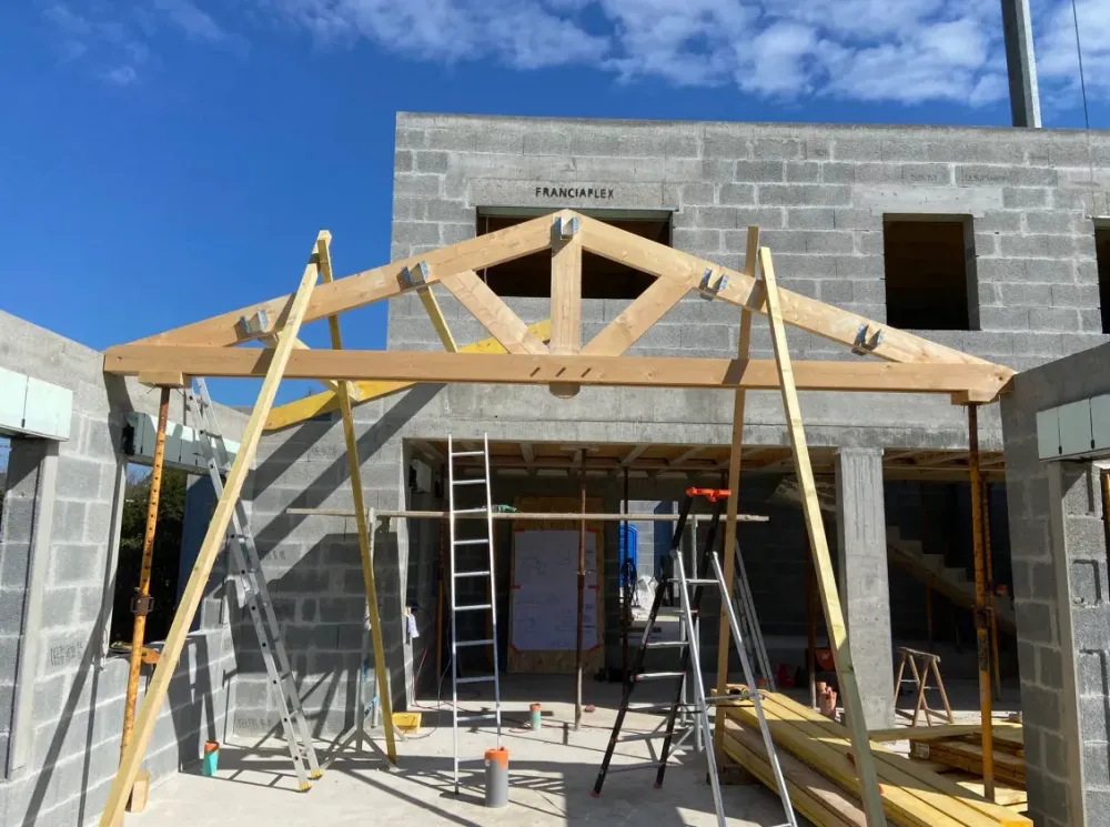 charpente-construction  travaux